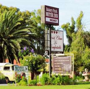 Bakery Park Motor Inn